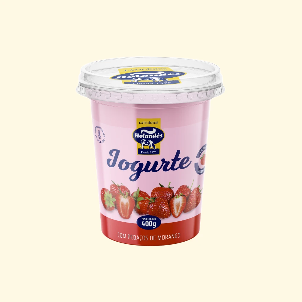 Iogurte integral com pedaços de morango 400 - Laticínios Holandês